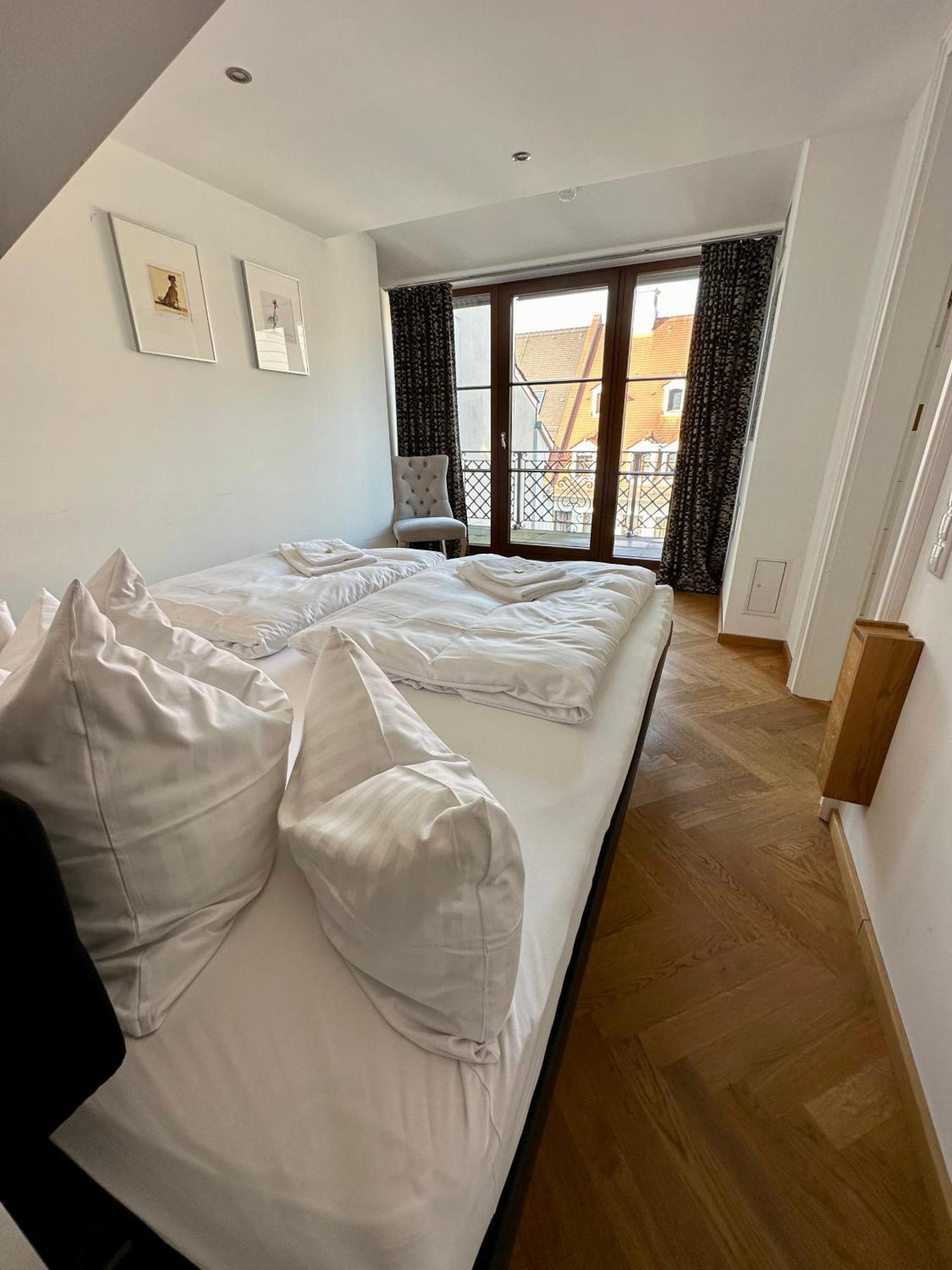 Luxus Suite Mit Einmaligem Blick Auf Die Frauenkirche Dresden Buitenkant foto