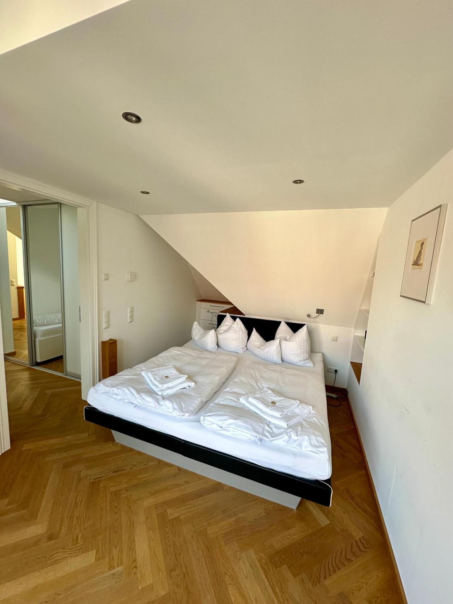 Luxus Suite Mit Einmaligem Blick Auf Die Frauenkirche Dresden Buitenkant foto